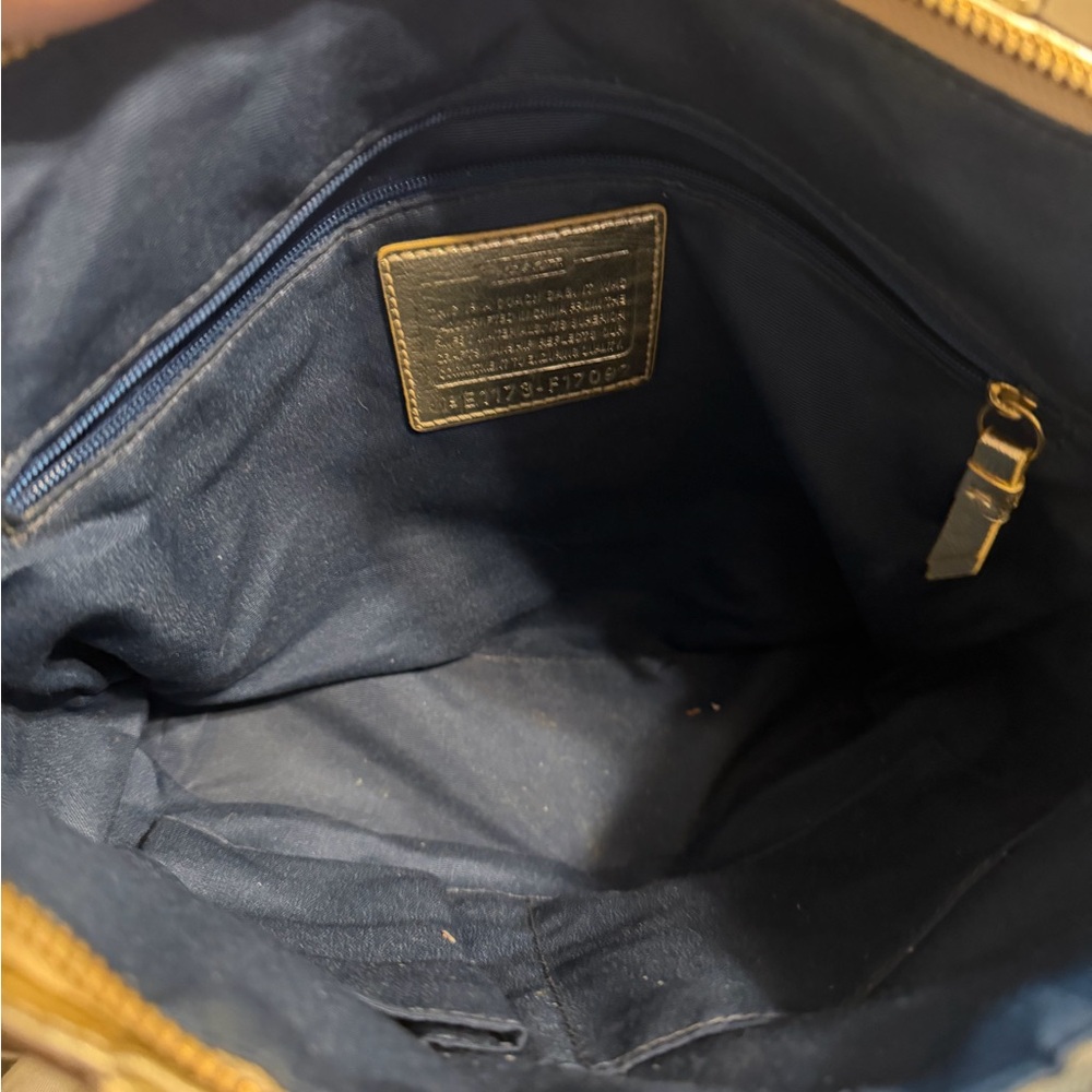 Coach Y2K Blue Gold Script Canvas Tote Shoulder Bag Hearts Charm Zip Top - Picture 15 of 16